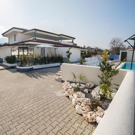 Villa Concettina Capo dʼOrlando Exterior foto